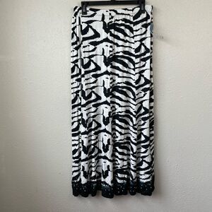 NWT Passports Black & White Maxi Skirt Size S